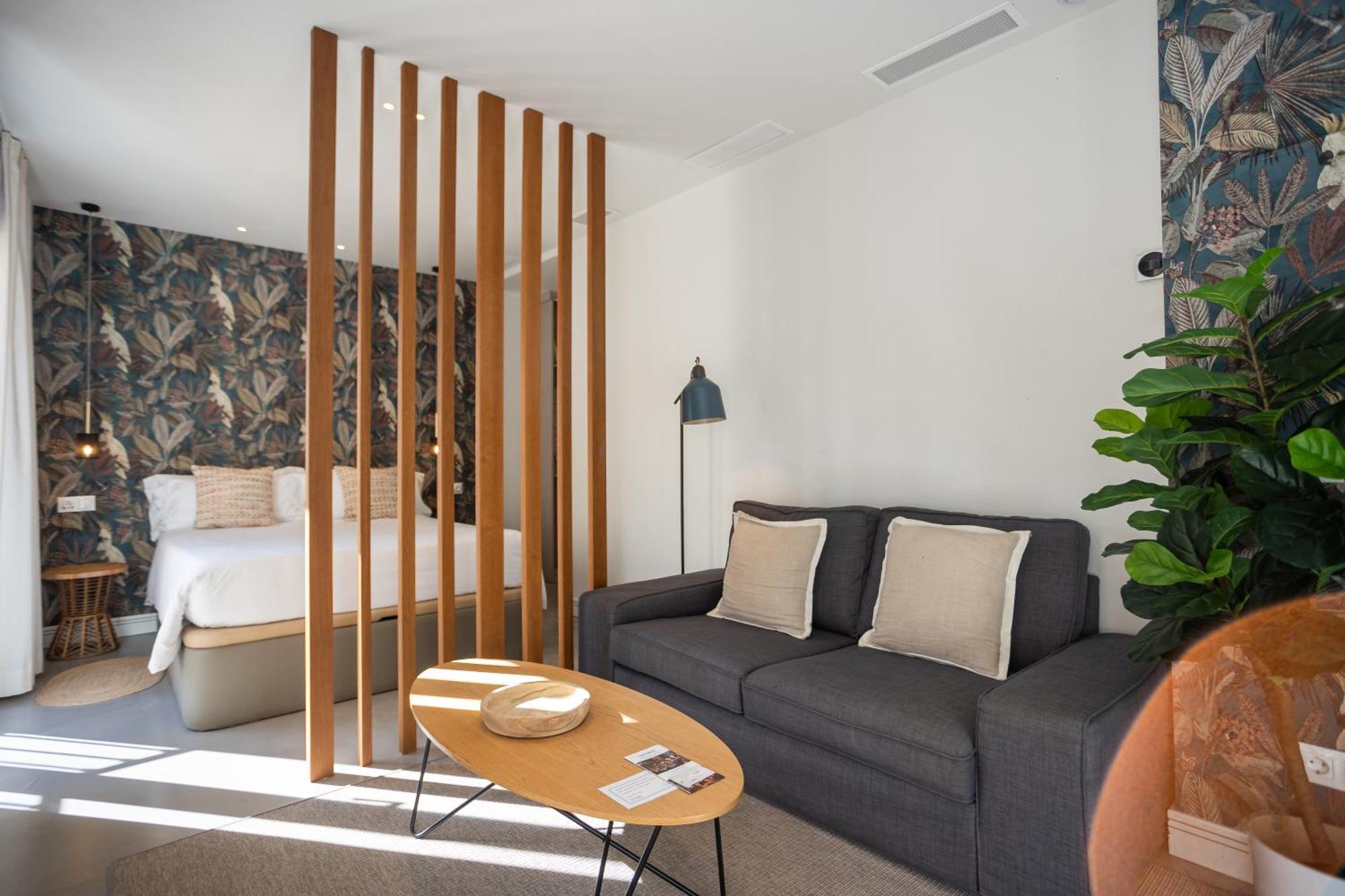 Apartamentos 7 Dreams Малага Экстерьер фото